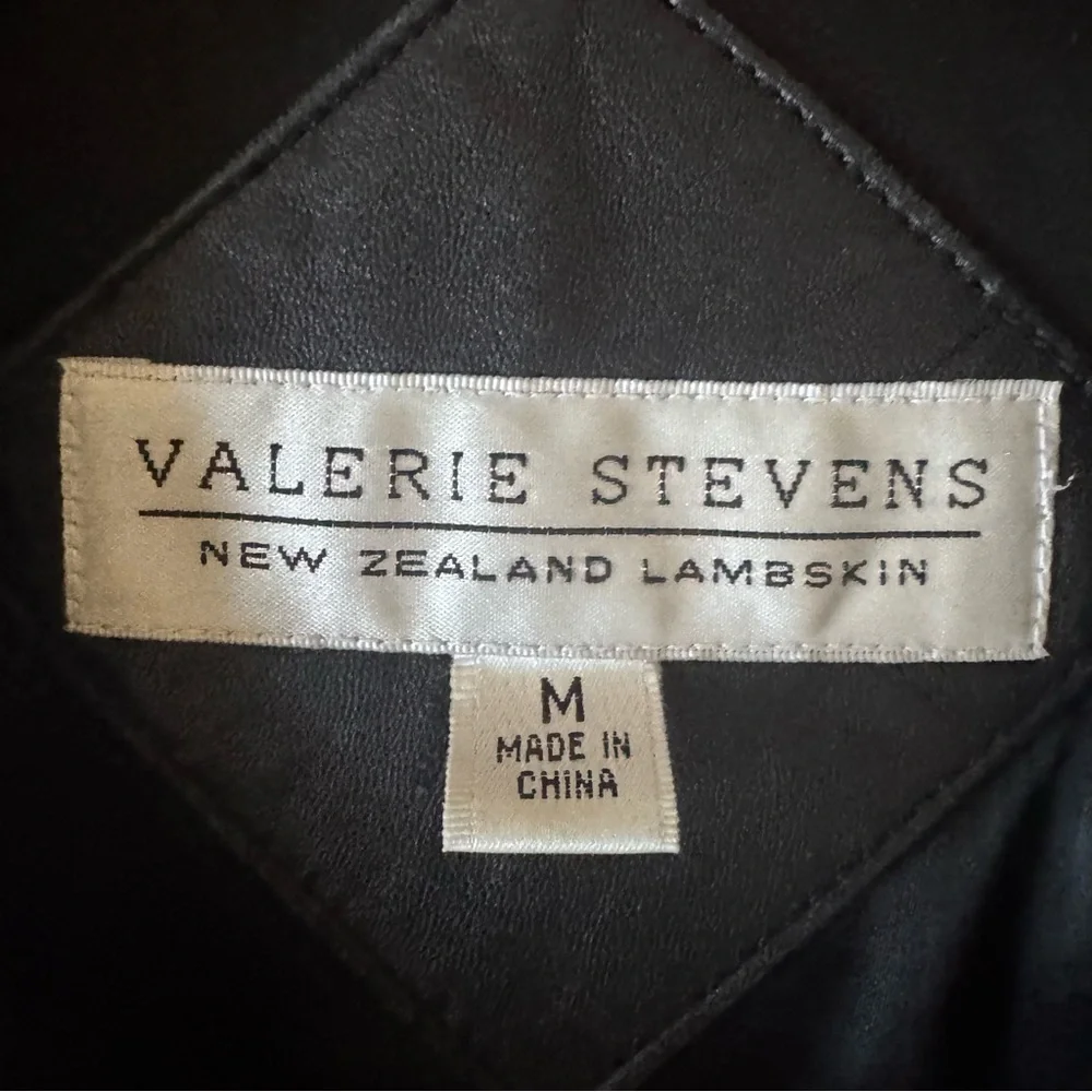 Valerie Stevens Leather Black Jacket Coat Full Zip Belted Soft Lined